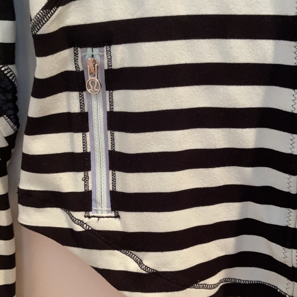 Lululemon Top - Picture 3 of 5